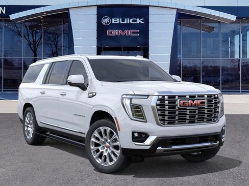 New 2026 GMC Yukon XL Denali w/ Denali Reserve Package AWD/4WD image 8
