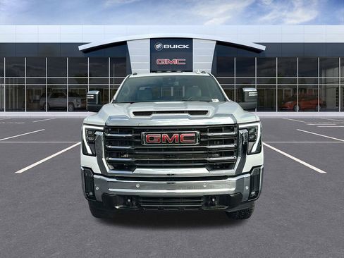 Certified 2025 GMC Sierra 2500 SLT w/ SLT Premium Package image 8