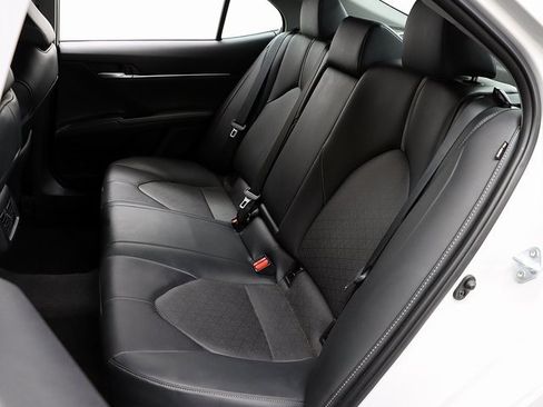 Used 2023 Toyota Camry XSE image 11