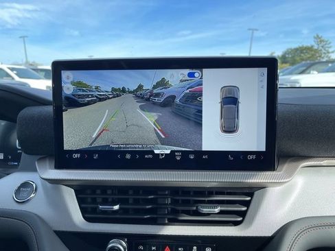 New 2026 Ford Explorer Active w/ Active Comfort Package AWD/4WD image 19