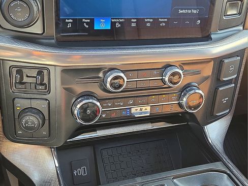 Used 2025 Ford F150 King Ranch image 31