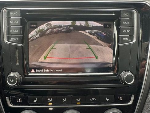 Used 2017 Volkswagen Passat 1.8T R-Line FWD image 20