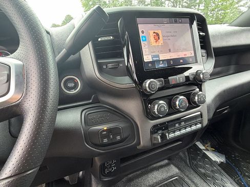 New 2026 RAM 5500 Tradesman w/ Chrome Appearance Group AWD/4WD image 25