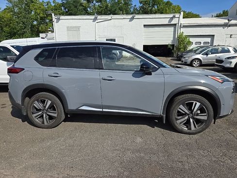 Used 2021 Nissan Rogue Platinum AWD/4WD image 9