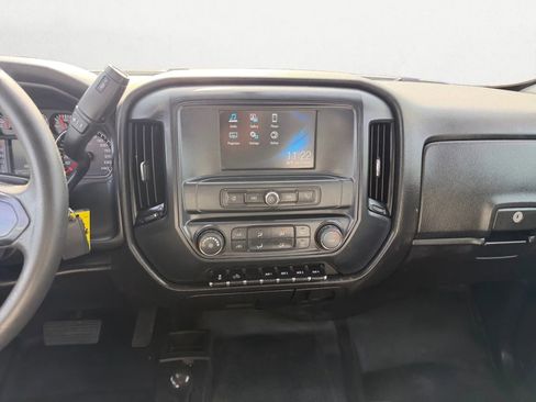 Used 2019 Chevrolet Silverado 2500 W/T w/ WT Convenience Package AWD/4WD image 13