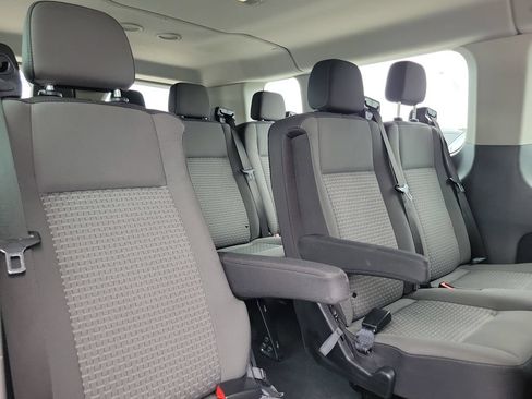 Used 2024 Ford Transit 350 XLT RWD image 18