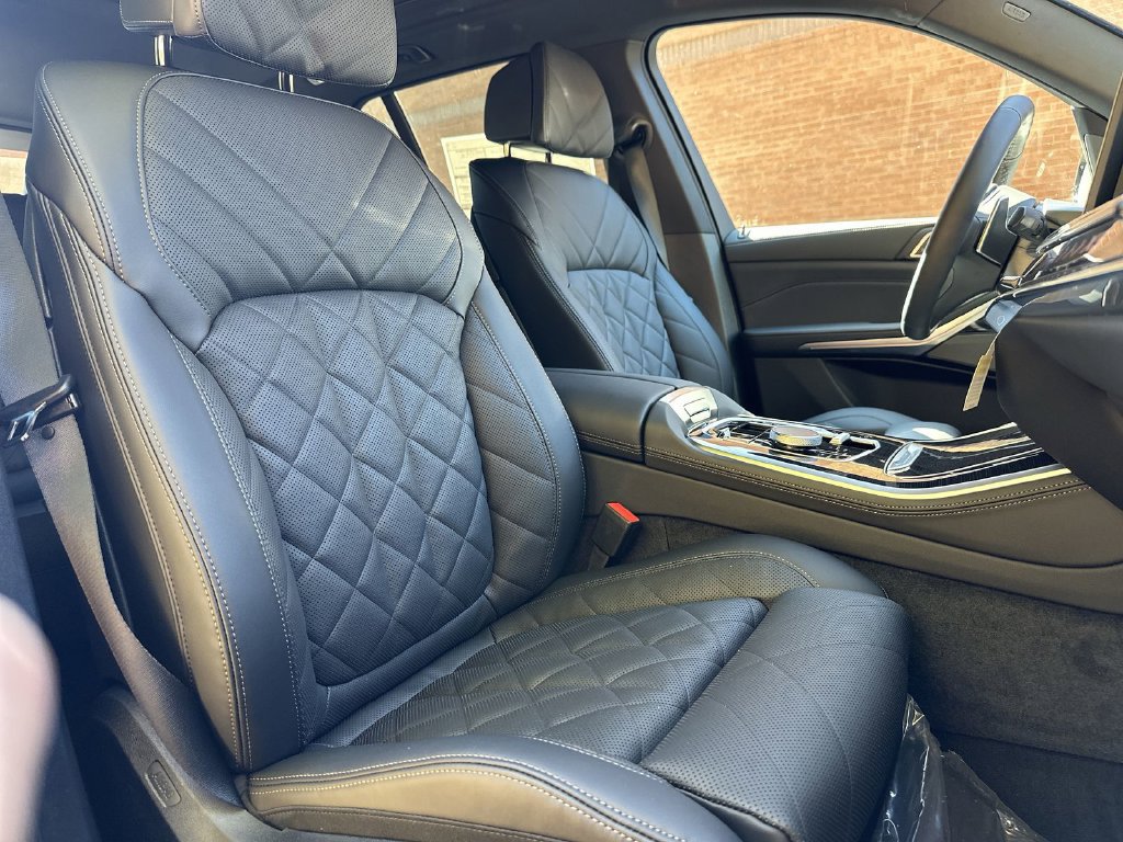 Used 2026 BMW X5 xDrive50e w/ M Sport Package AWD/4WD image 26