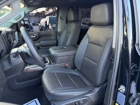 Used 2022 Chevrolet Silverado 2500 LTZ w/ LTZ Plus Package image 10