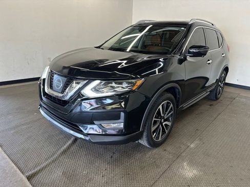 Used 2017 Nissan Rogue SL w/ SL Premium Package image 3