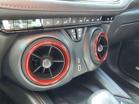 Used 2020 Chevrolet Blazer RS image 27