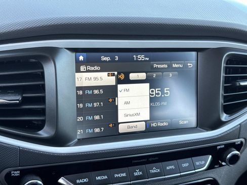 Used 2017 Hyundai Ioniq SEL FWD image 15