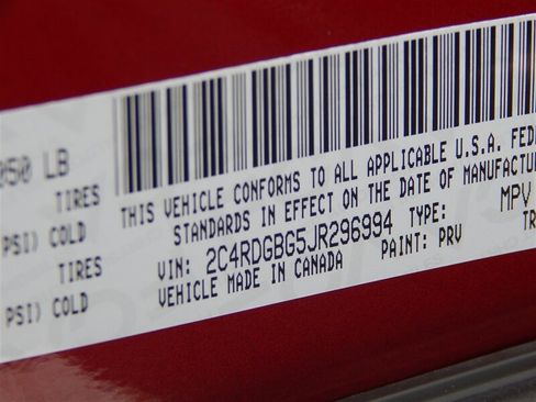 Used 2018 Dodge Grand Caravan SE w/ UConnect Hands-Free Group image 12