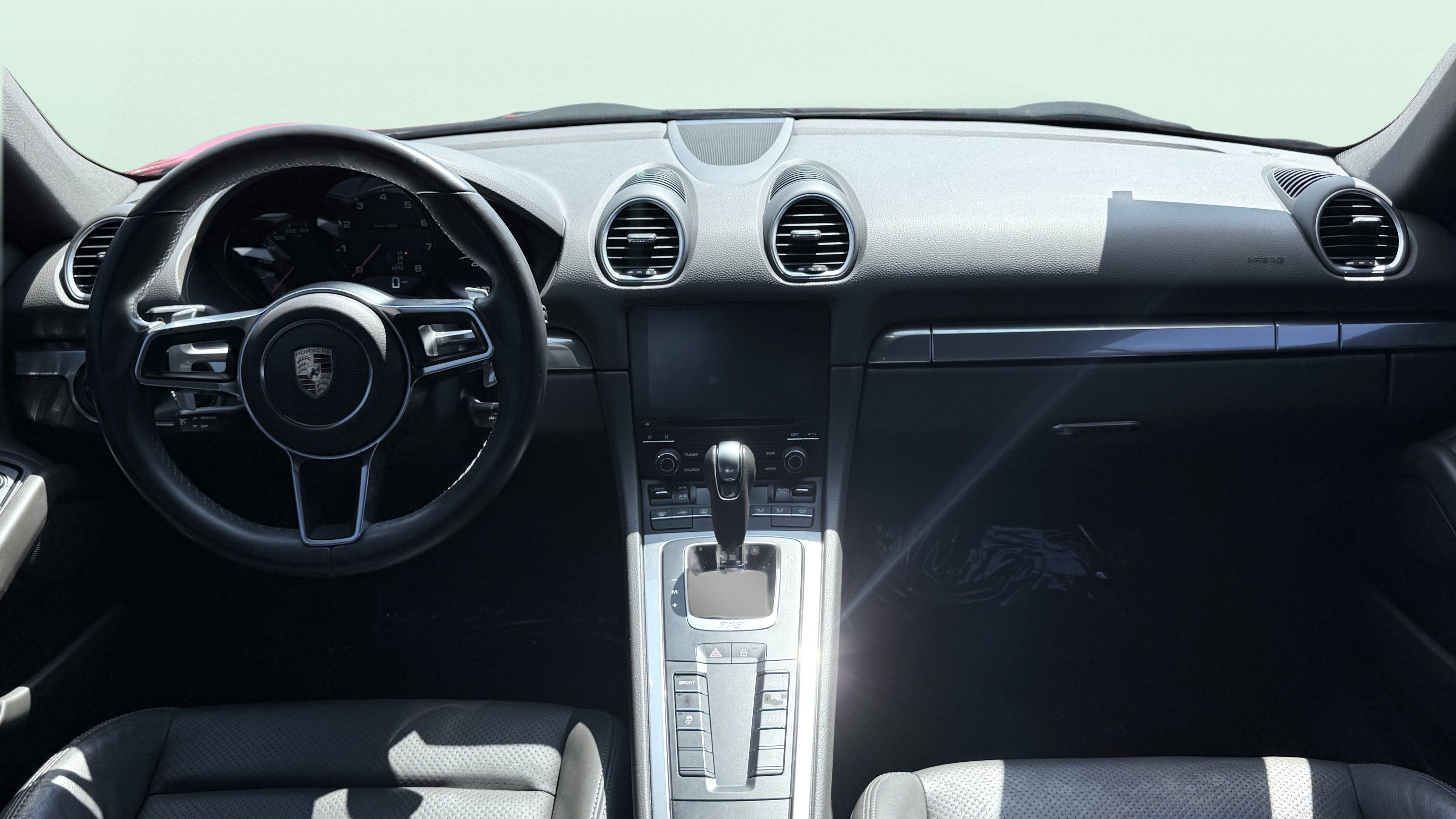 Used 2019 Porsche 718 Cayman RWD image 13