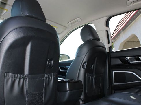 Used 2021 Kia Telluride LX FWD image 14