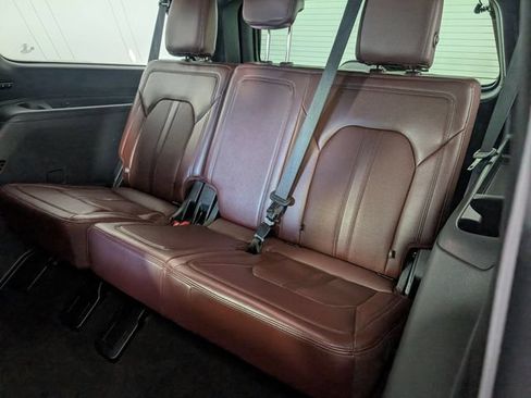 Used 2024 Ford Expedition Max Limited AWD/4WD image 30