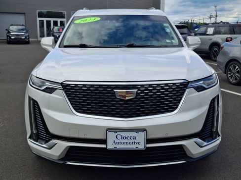 Used 2024 Cadillac XT6 Premium Luxury w/ LPO, Floor Liner Package AWD/4WD image 5