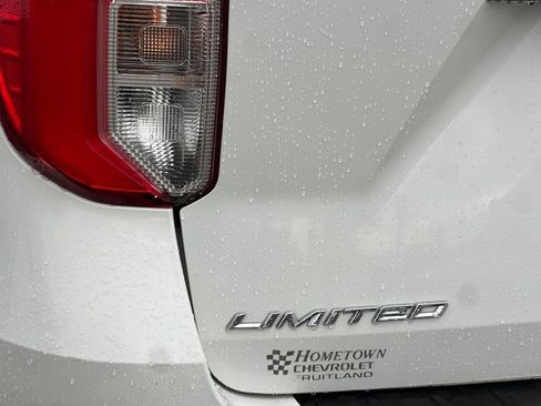 Used 2020 Ford Explorer Limited image 25