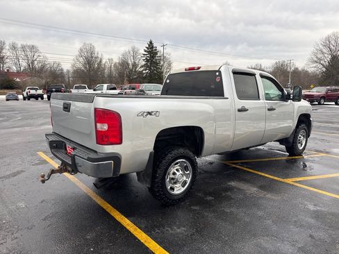 Used 2012 Chevrolet Silverado 2500 W/T w/ Snow Plow Prep Package image 6