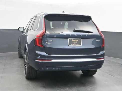 New 2026 Volvo XC90 B6 Plus w/ Protection Package Premier AWD/4WD image 6