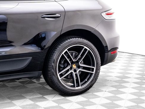 Used 2020 Porsche Macan AWD/4WD image 35