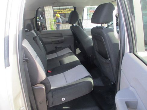 Used 2007 Chevrolet Silverado 2500 W/T image 8