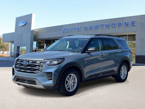 New 2026 Ford Explorer Active image 3