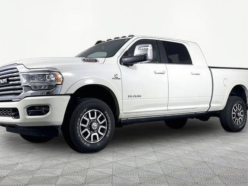 Used 2024 RAM 2500 Limited w/ Towing Technology Group AWD/4WD image 1