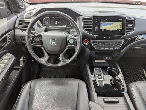 Used 2023 Honda Passport Elite image 13