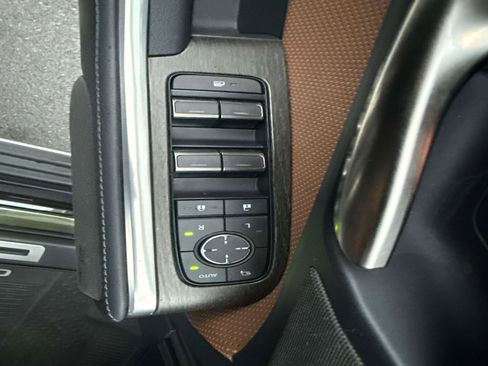 Used 2024 Lexus GX 550 image 30