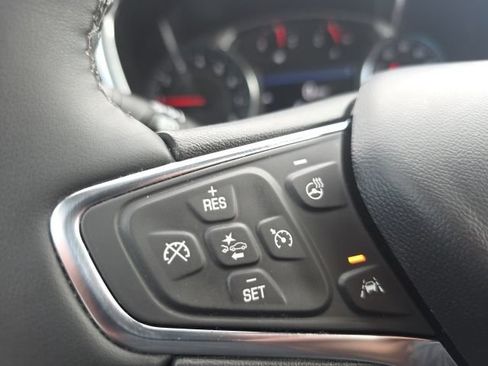 Used 2024 Chevrolet Equinox Premier AWD/4WD image 18