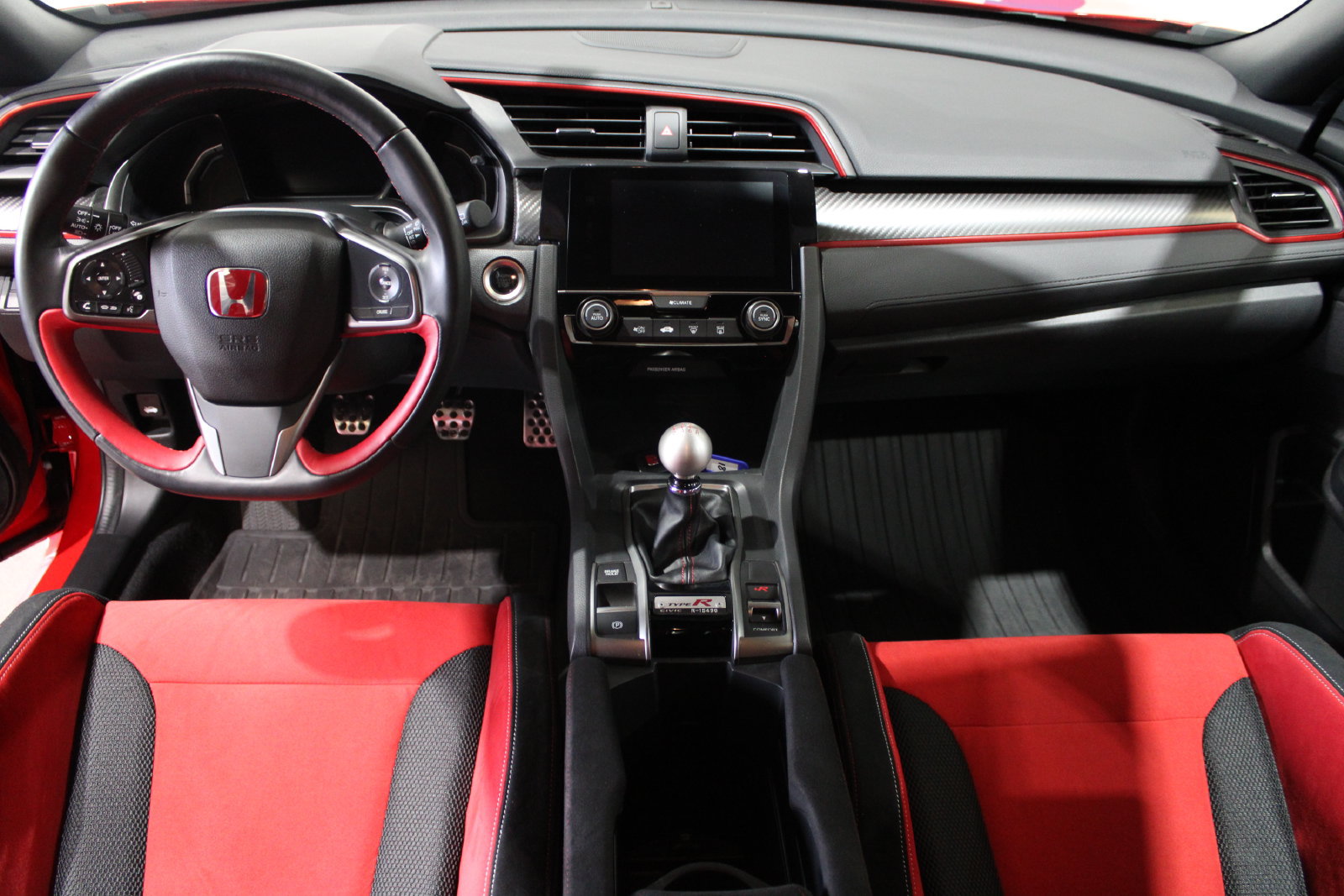 Used 2018 Honda Civic Type R image 38