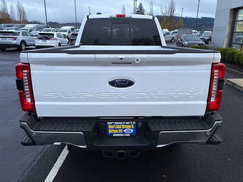 Used 2023 Ford F250 Lariat w/ FX4 Off-Road Package image 7