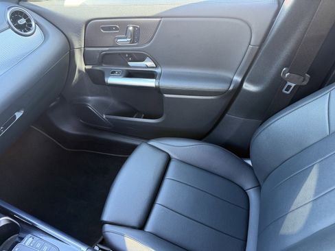 Used 2023 Mercedes-Benz GLA 250 image 7