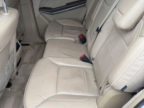 Used 2013 Mercedes-Benz GL 320 BlueTEC 4MATIC image 9