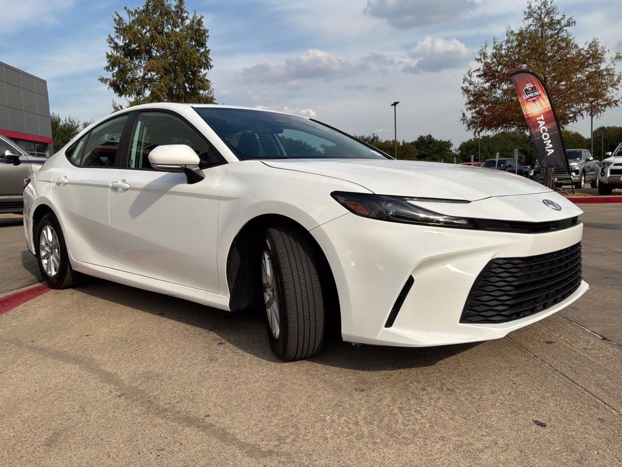 Used 2026 Toyota Camry LE FWD image 4