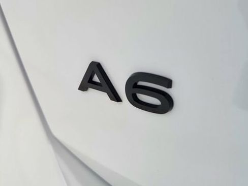 Used 2025 Audi A6 e-tron Premium w/ Convenience Package image 17