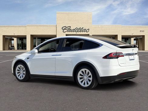 Used 2018 Tesla Model X 75D image 7