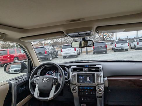 Used 2015 Toyota 4Runner Limited image 16