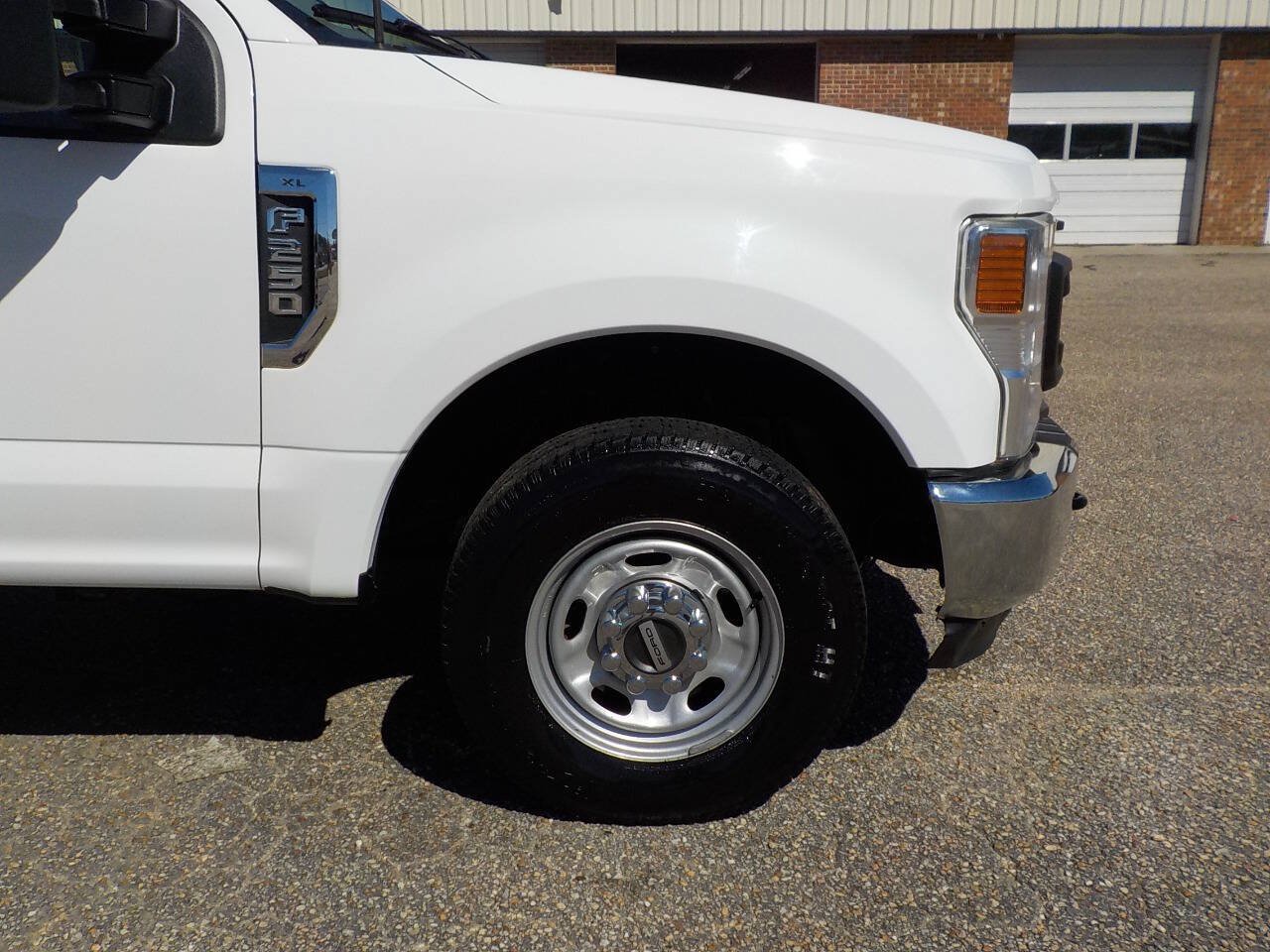 Used 2022 Ford F250 XL w/ Power Equipment Group RWD image 10