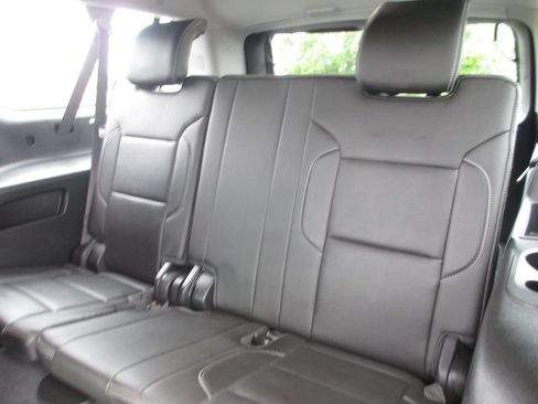 Used 2019 GMC Yukon XL Denali w/ Open Road Package AWD/4WD image 25