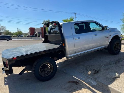 Used 2018 RAM 3500 Laramie image 7