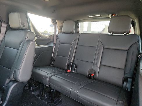 Used 2024 Chevrolet Tahoe LT RWD image 5