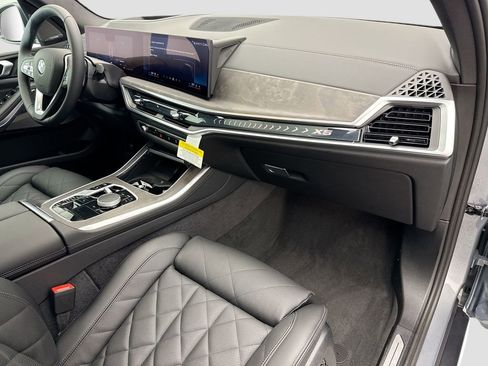 New 2026 BMW X5 sDrive40i image 16