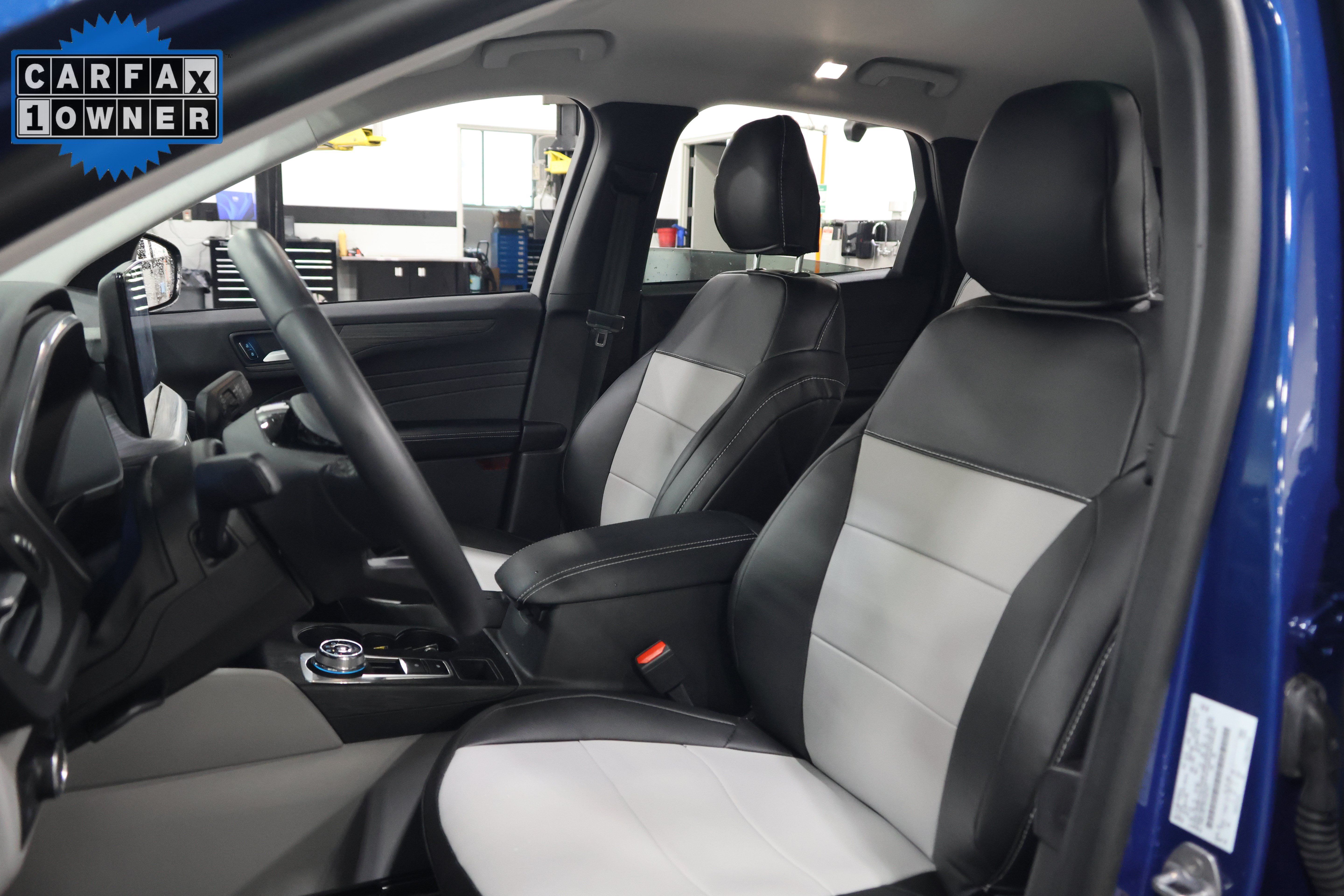 Used 2023 Ford Escape SE w/ PHEV Premium Package FWD image 32