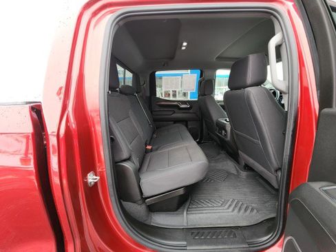 Used 2024 Chevrolet Silverado 1500 RST AWD/4WD image 18