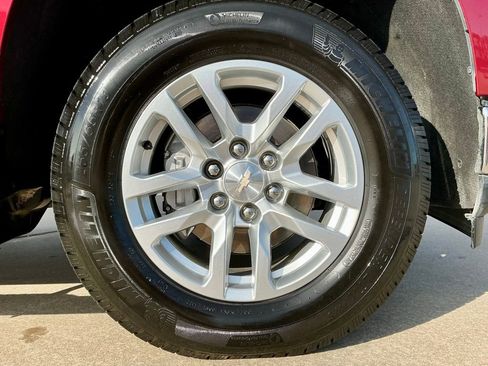 Used 2019 Chevrolet Silverado 1500 LT w/ Texas Edition AWD/4WD image 21