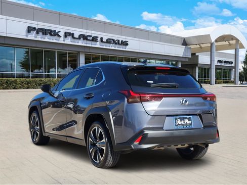 Certified 2025 Lexus UX 300h FWD image 4