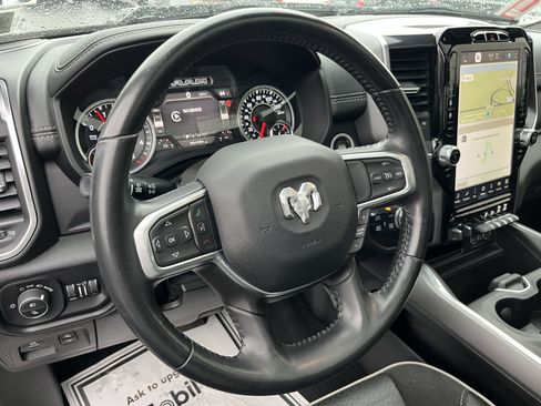 Used 2022 RAM 1500 Laramie AWD/4WD image 25