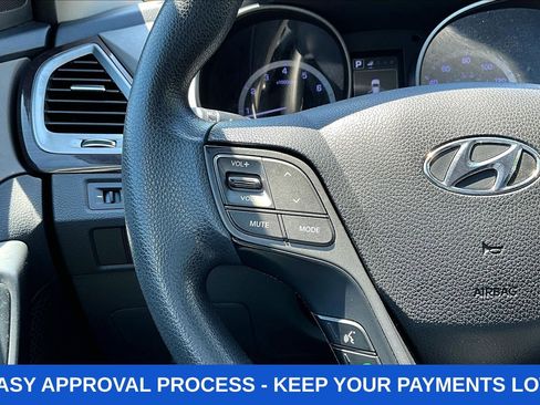 Used 2019 Hyundai Santa Fe XL SE FWD image 15