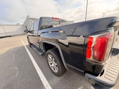 Used 2016 GMC Sierra 1500 Denali w/ Enhanced Driver Alert Package RWD image 5
